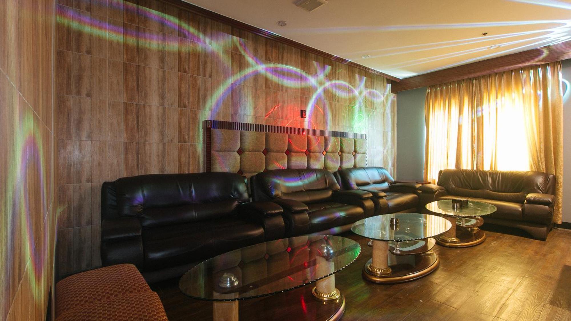 Reddoorz Premium At Jjimjbang Hotel Spa Manila Eksteriør bilde