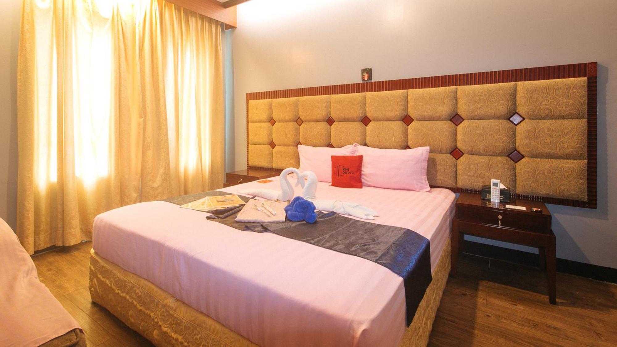 Reddoorz Premium At Jjimjbang Hotel Spa Manila Eksteriør bilde