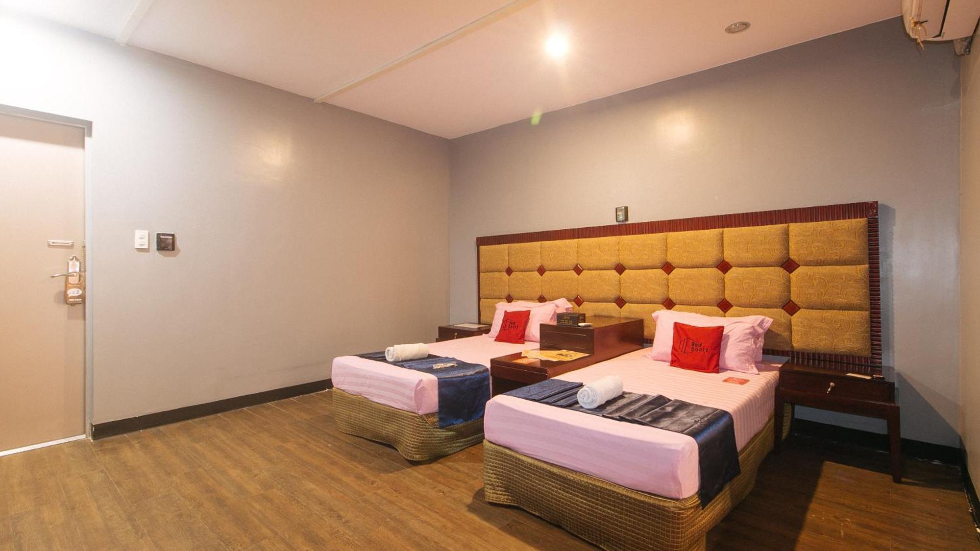 Reddoorz Premium At Jjimjbang Hotel Spa Manila Rom bilde